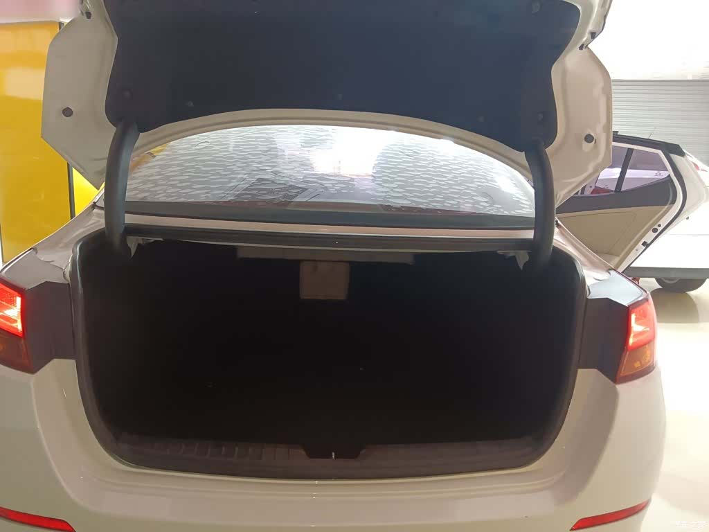 Kia K5, 2017 15