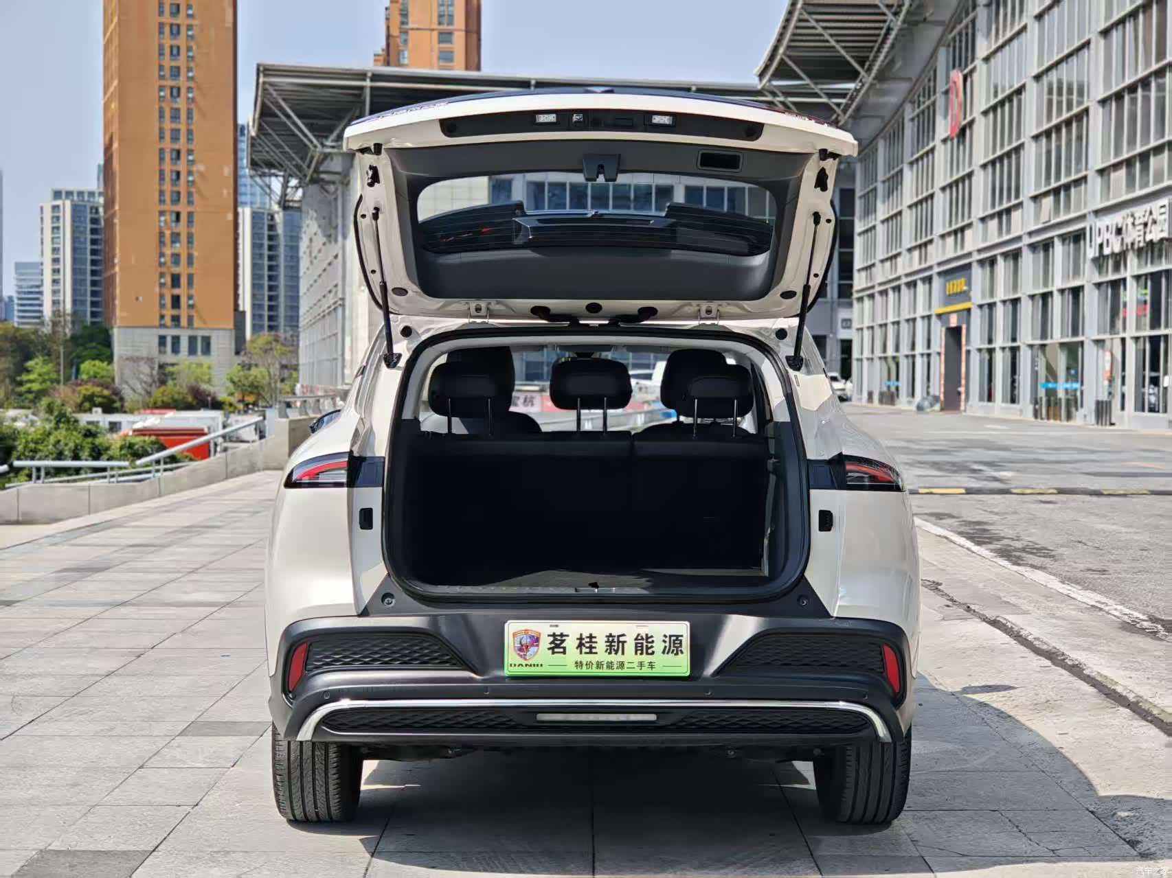 Wuling E6, 2025 6