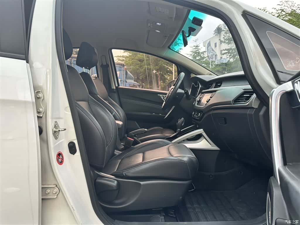 Geely X3, 2018 17