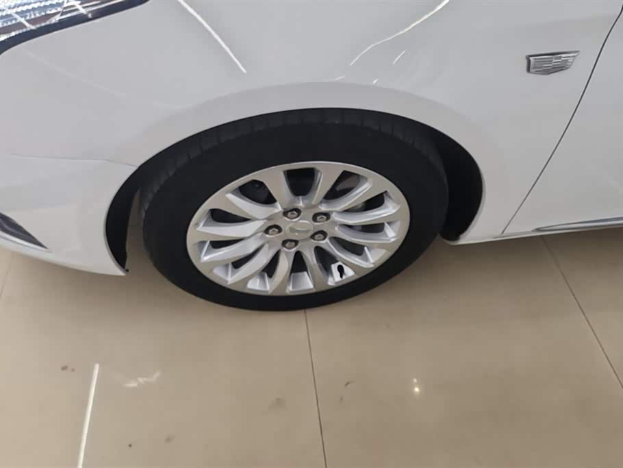 Cadillac XTS