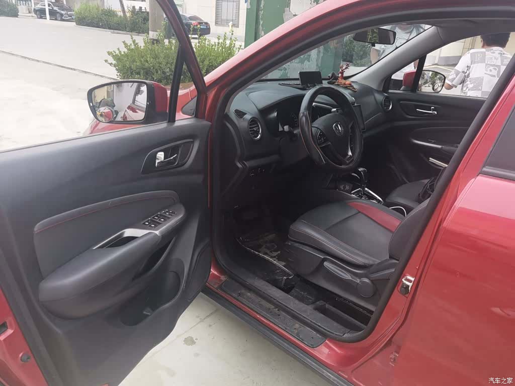 Changan CS15, 2017 14