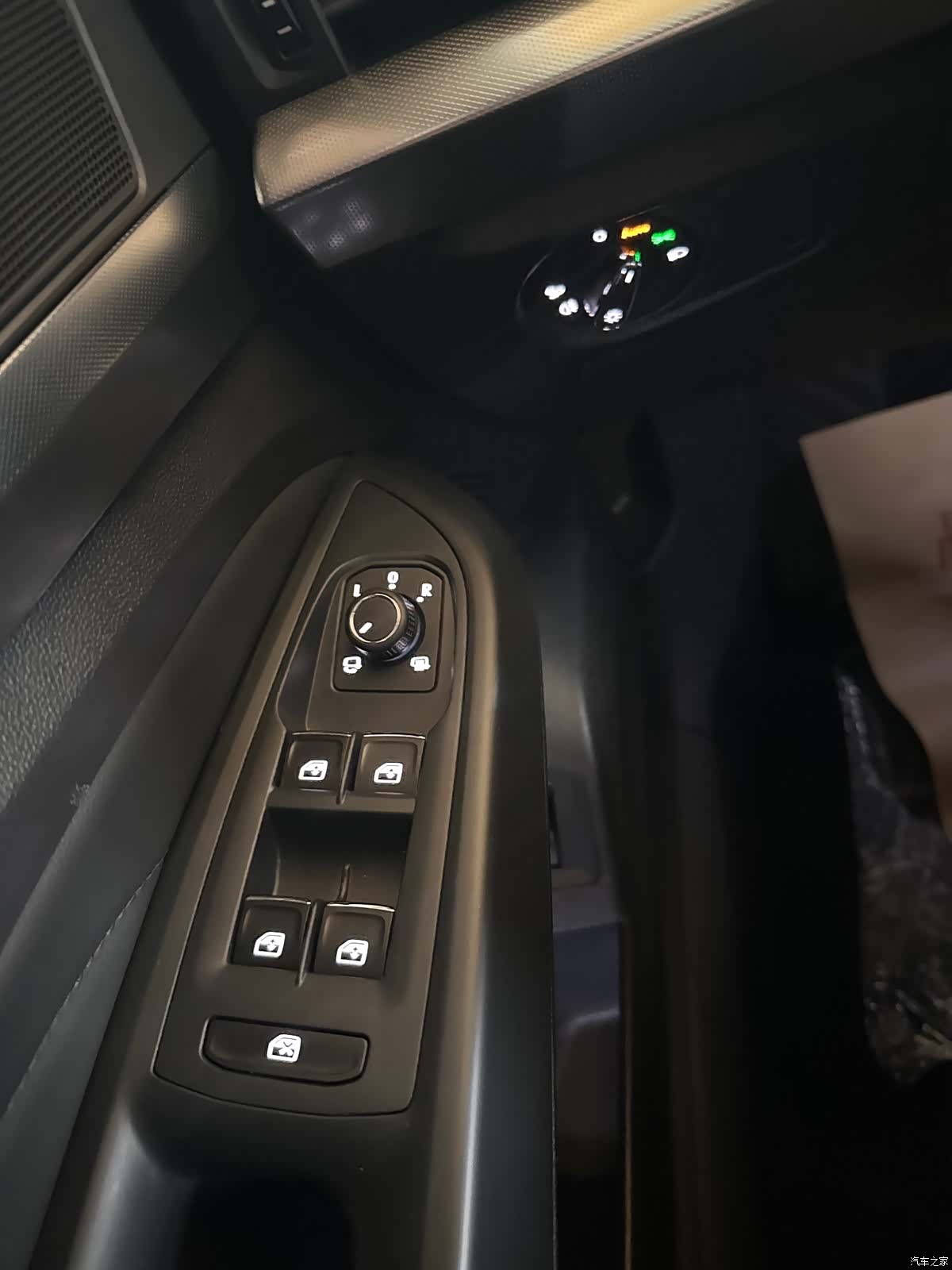 Volkswagen Passat, 2024 14