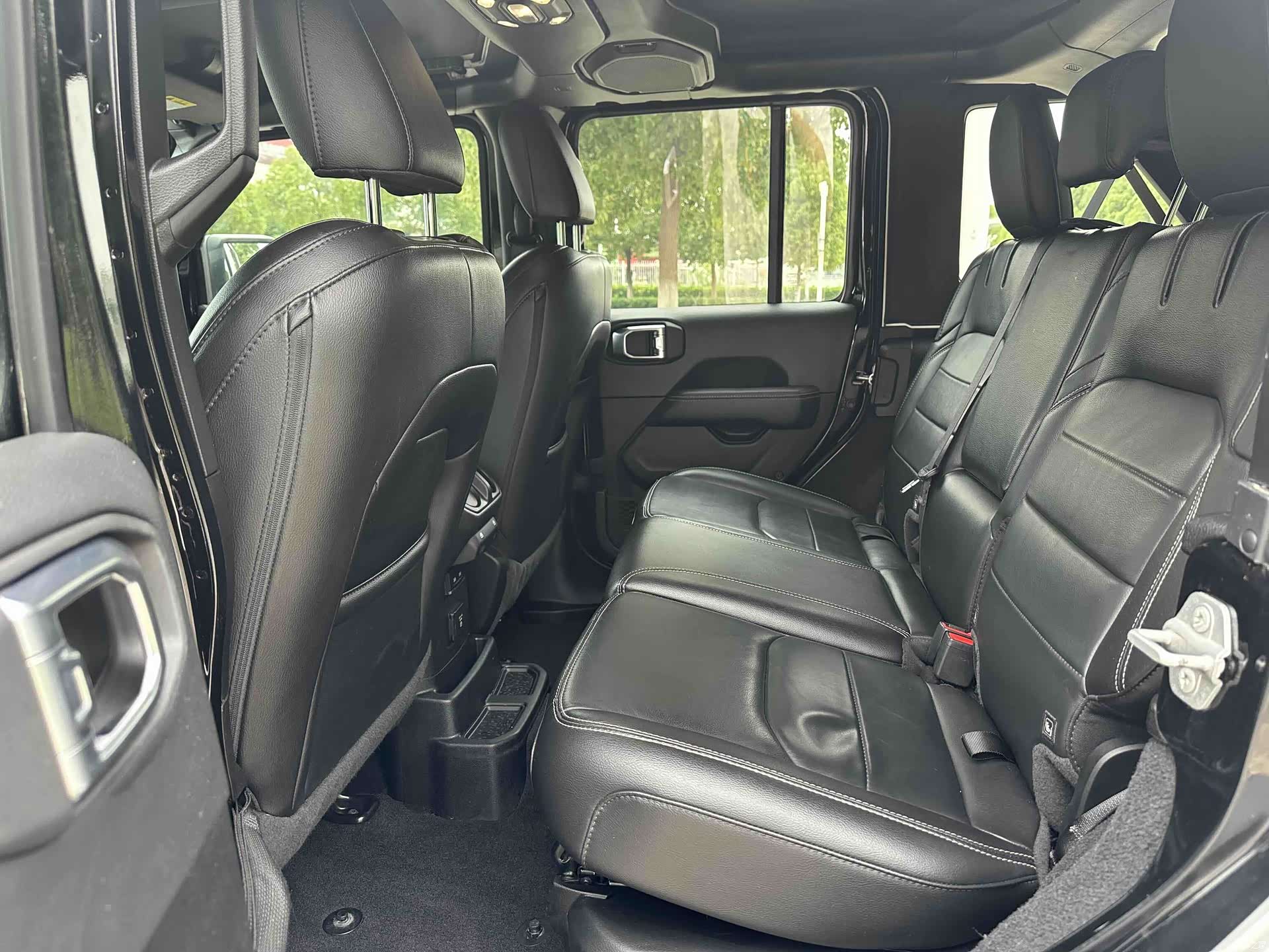 Jeep Wrangler, 2021 7