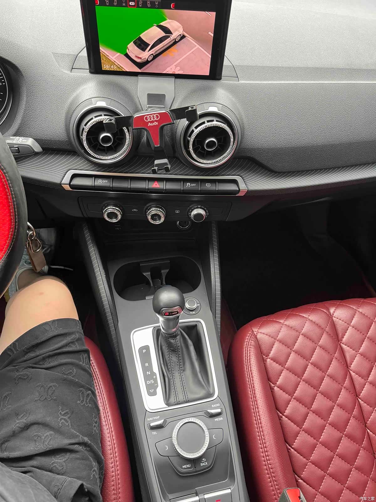 Audi Q2L, 2020 14
