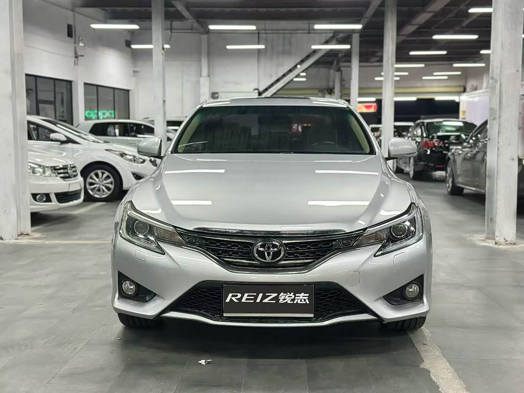 Toyota Reiz 2013 2.5V
