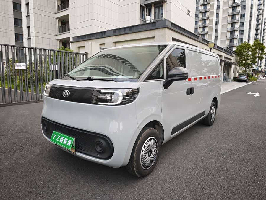 Maxus Dana V1