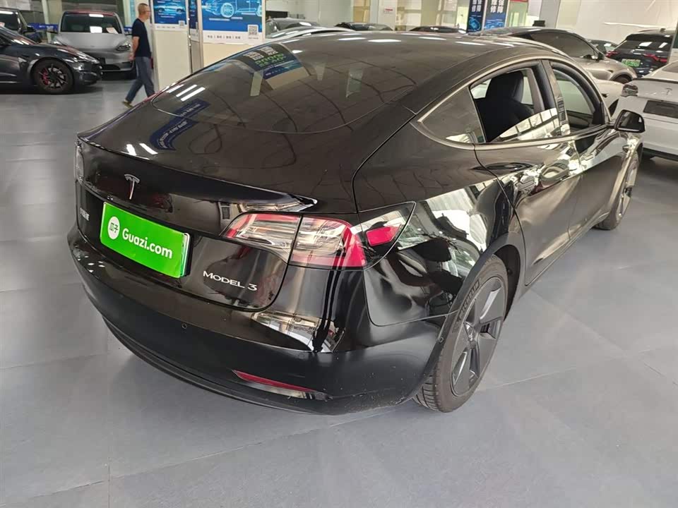 Tesla Model 3 Tesla Model 3