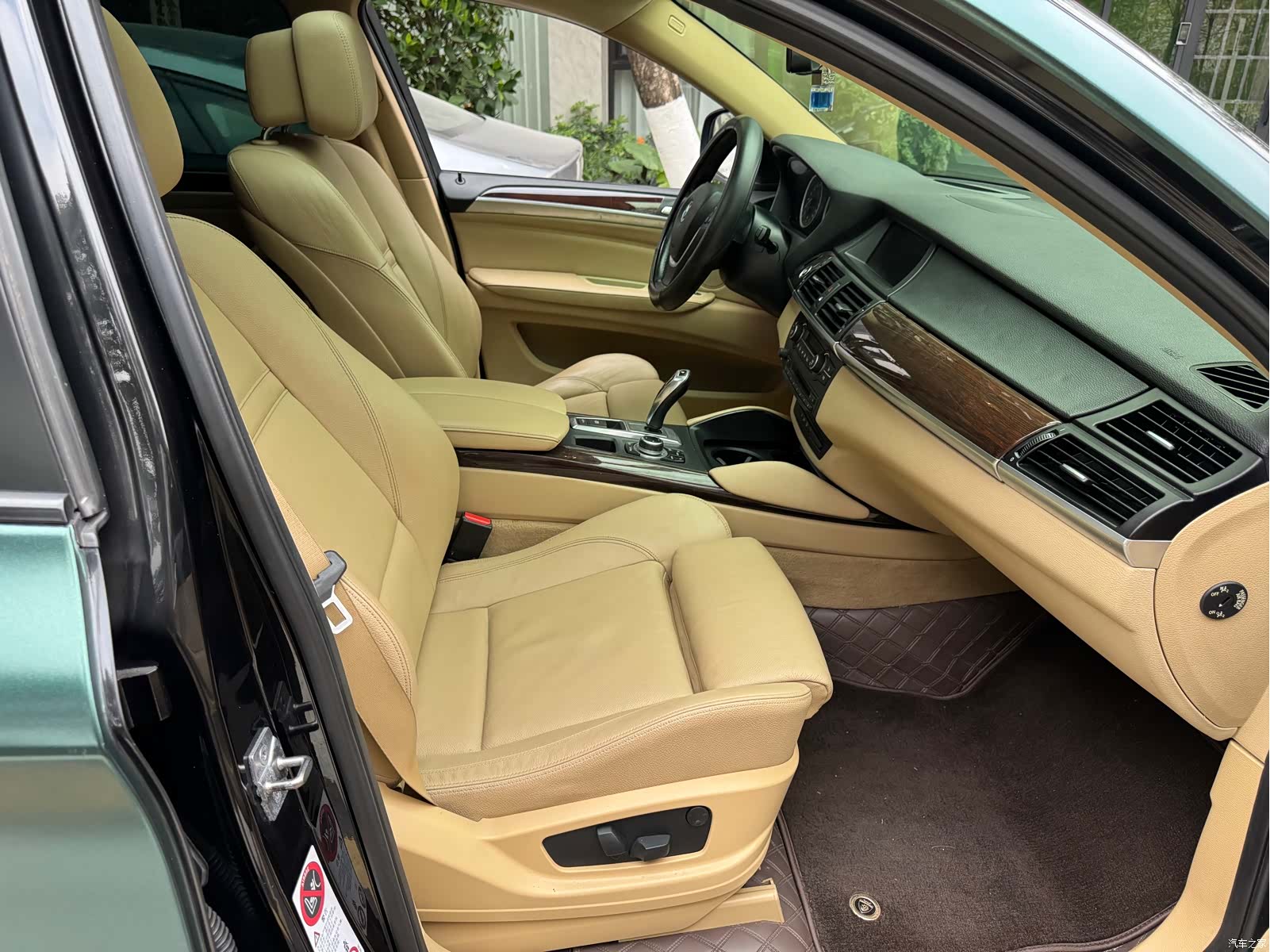 BMW X6, 2011 11