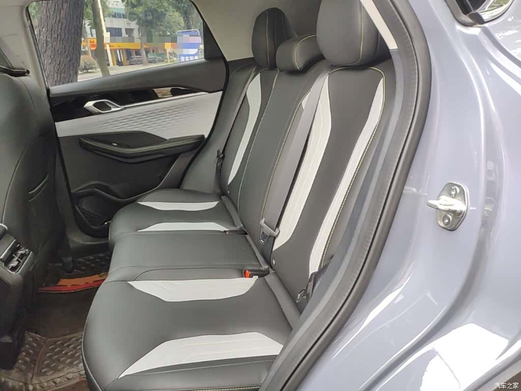 Geely Coolray, 2023 17