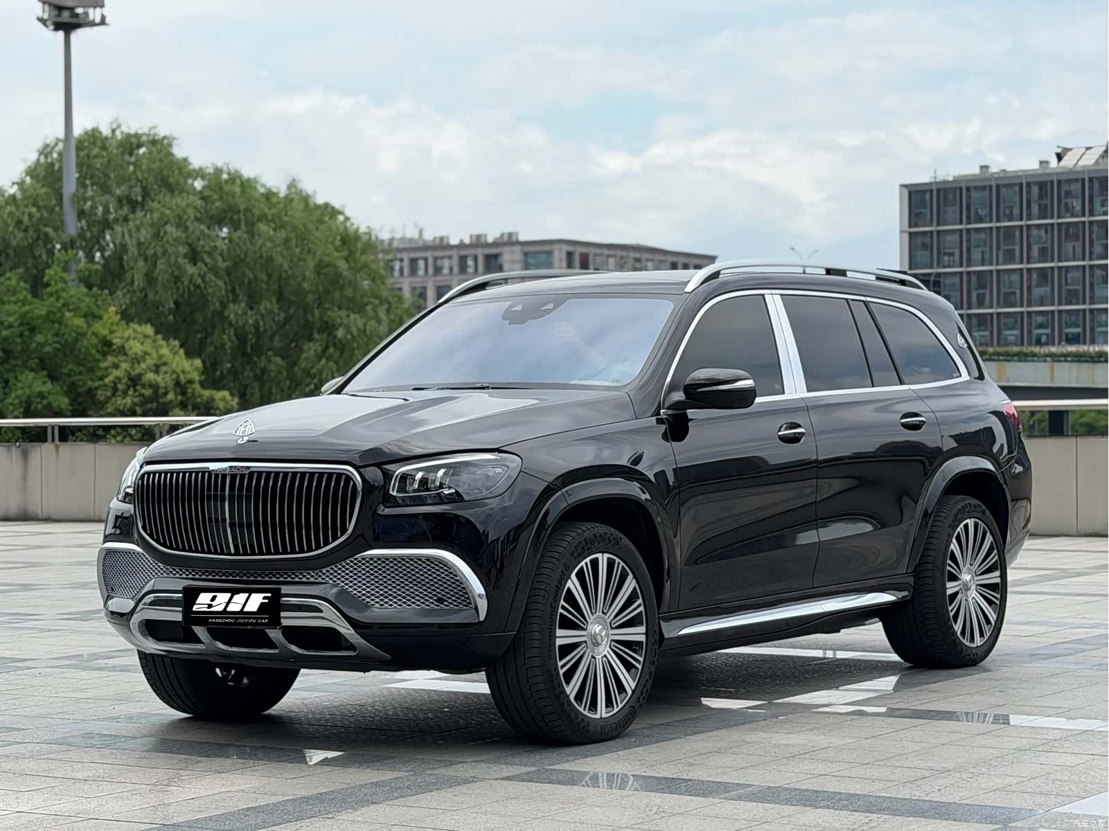 Maybach GLS, 2022 1