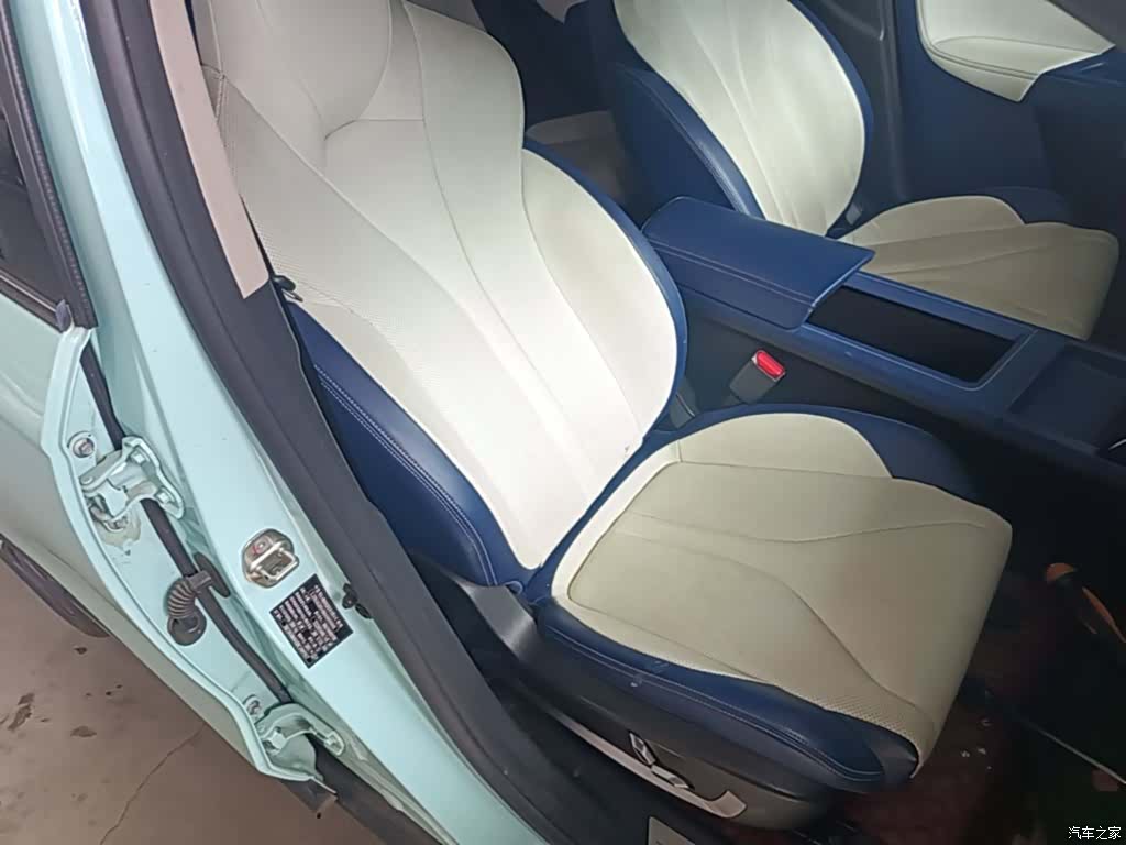 Xpeng G3i, 2022 25