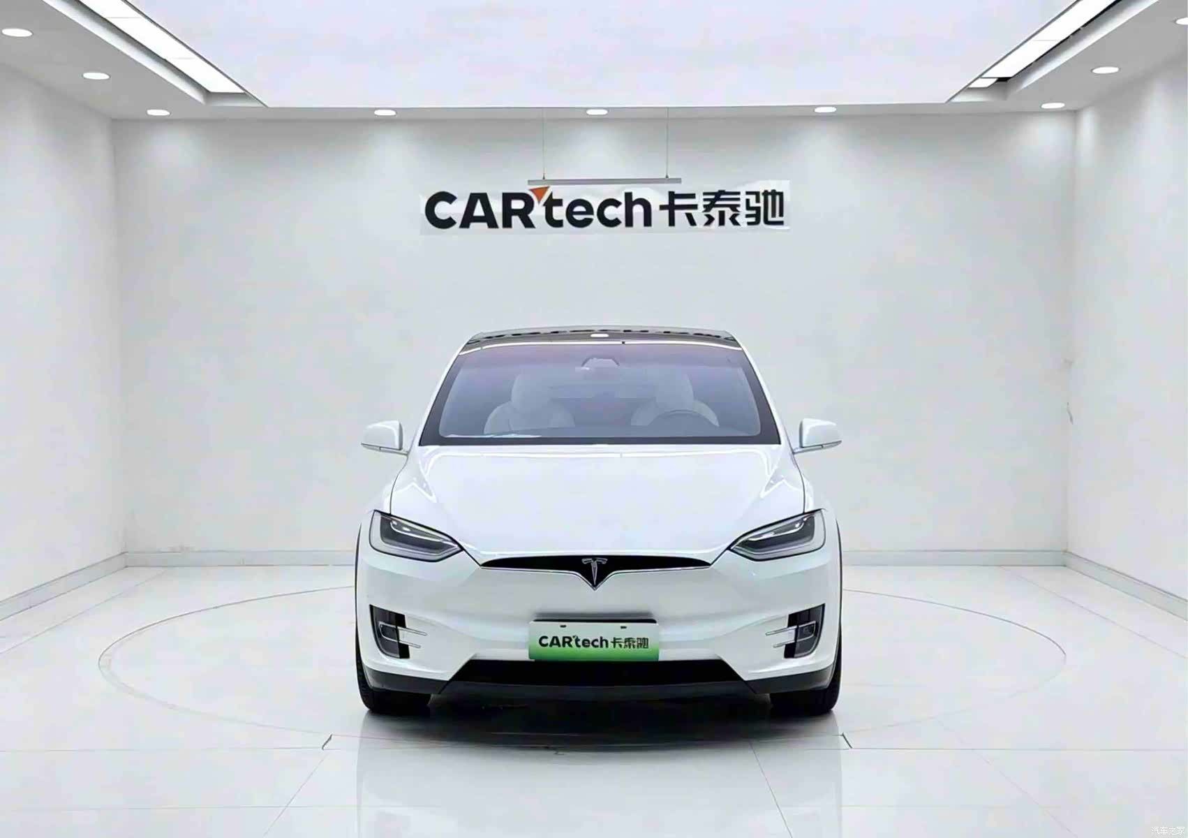 Tesla Model X, 2021 2
