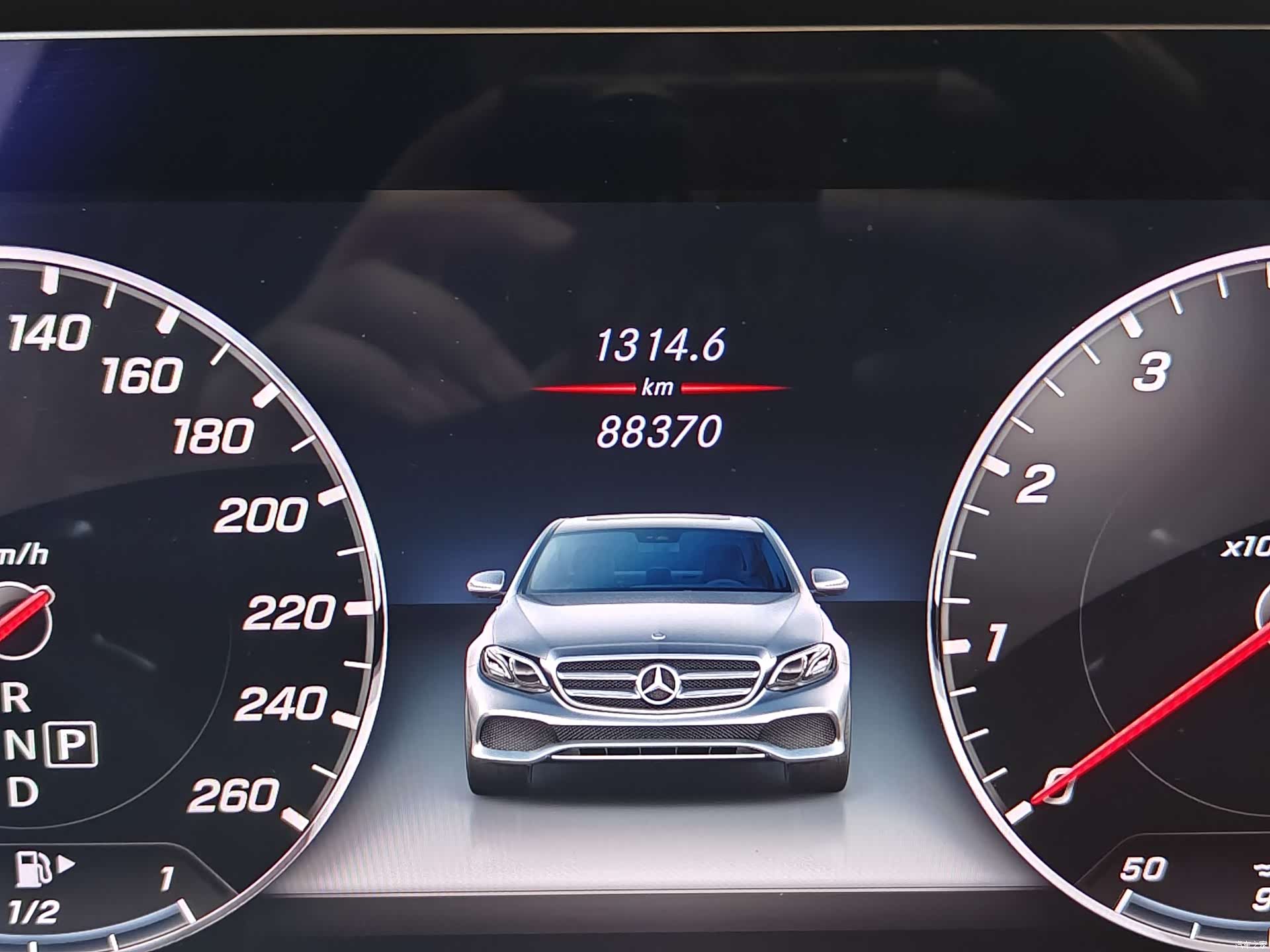 Mercedes-Benz E-Class, 2018 16