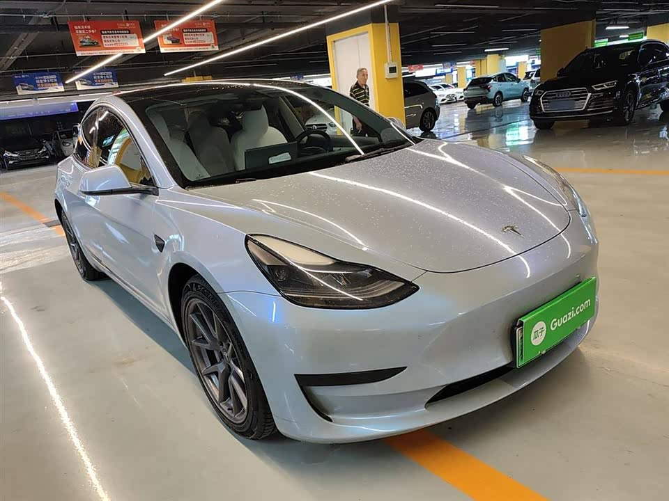 Tesla Model 3 Tesla Model 3