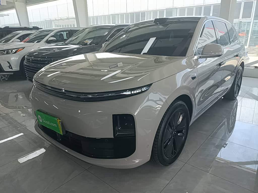 Li Auto L6
