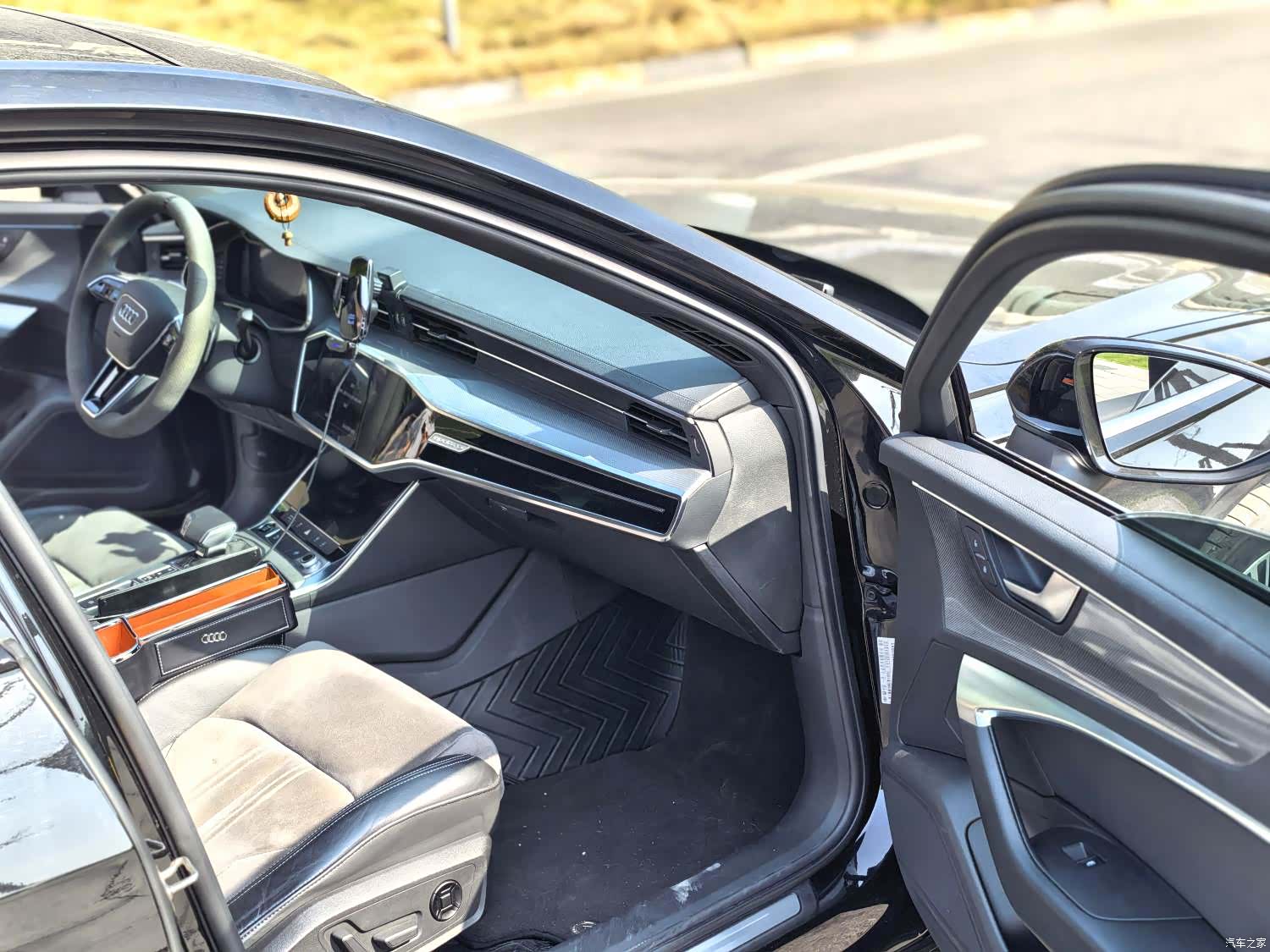 Audi A6L, 2022 4
