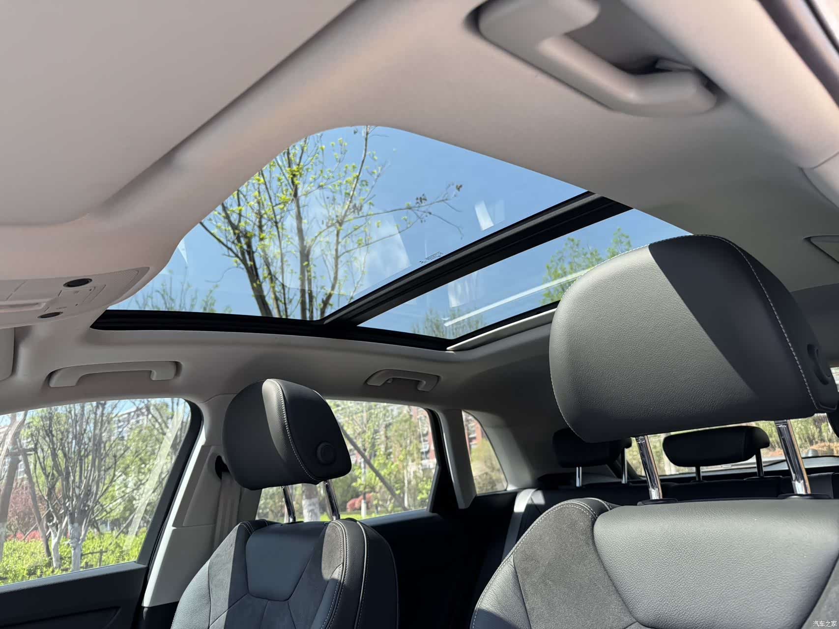 Audi Q3, 2022 11