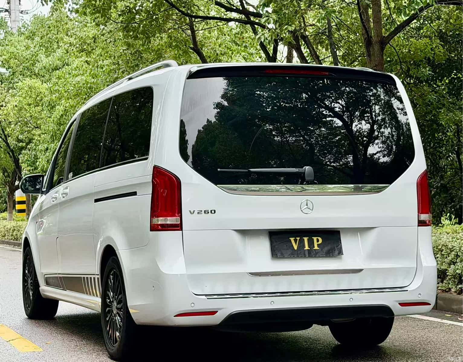 Mercedes-Benz V-Class, 2020 10