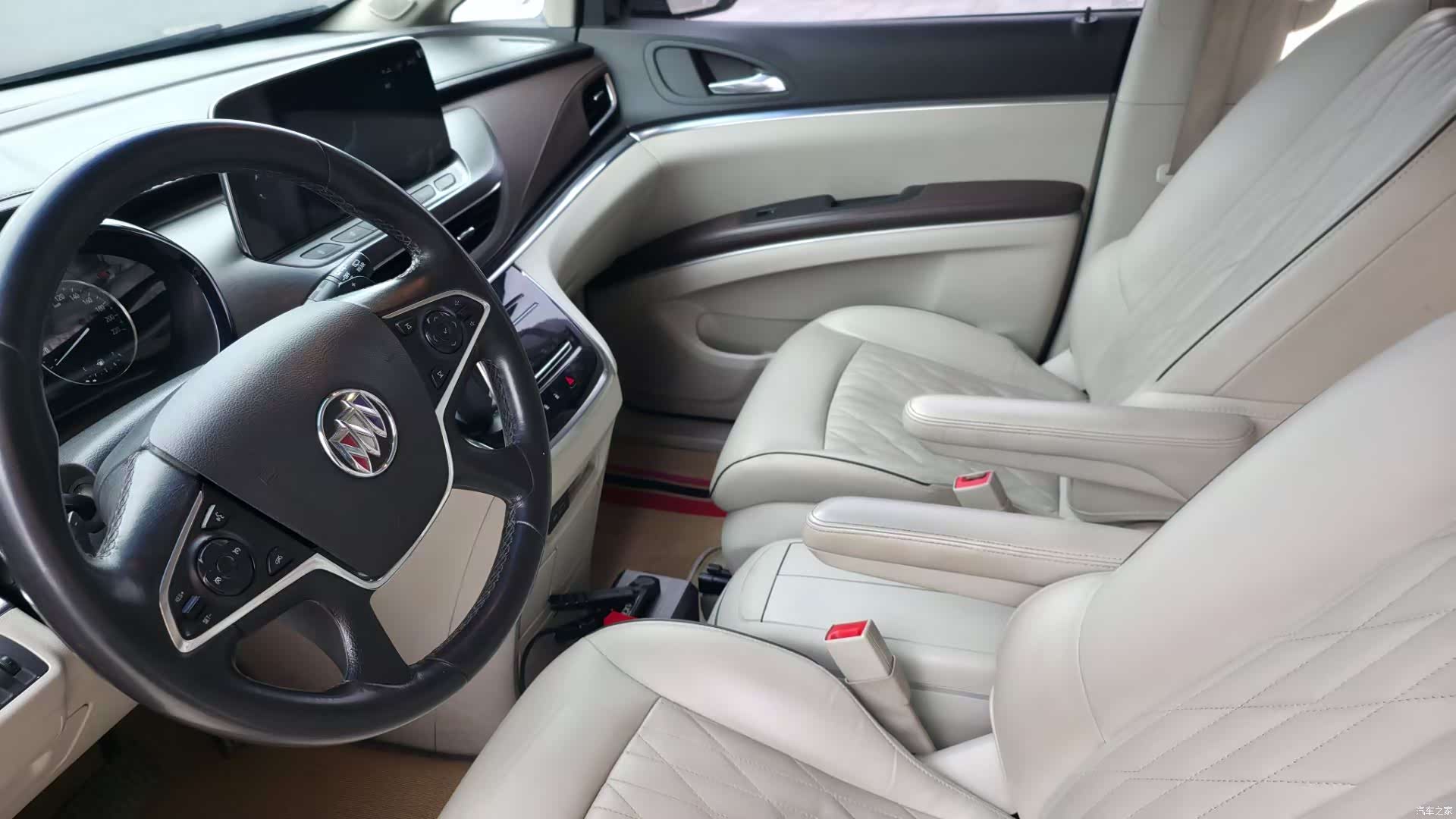 Buick GL8, 2022 7