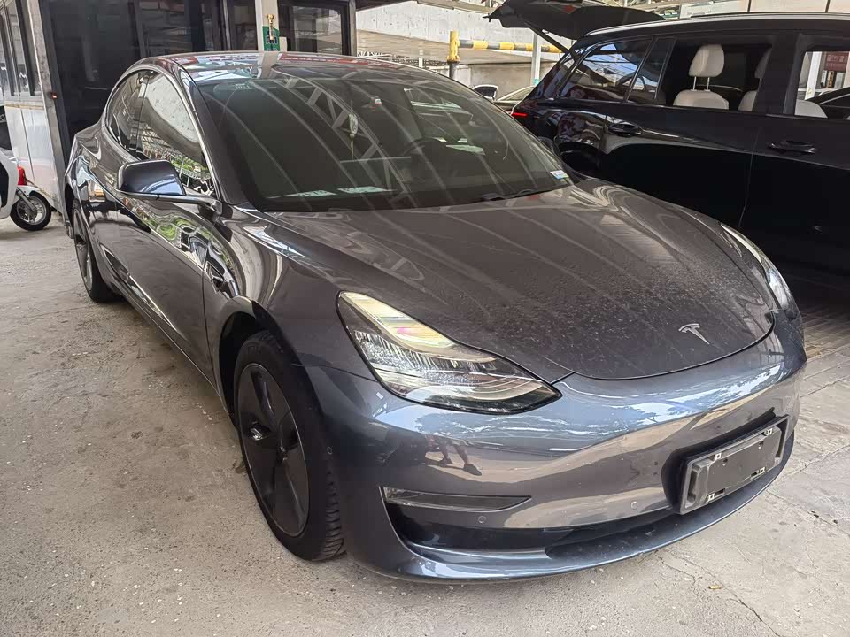 Tesla Model 3 Tesla Model 3