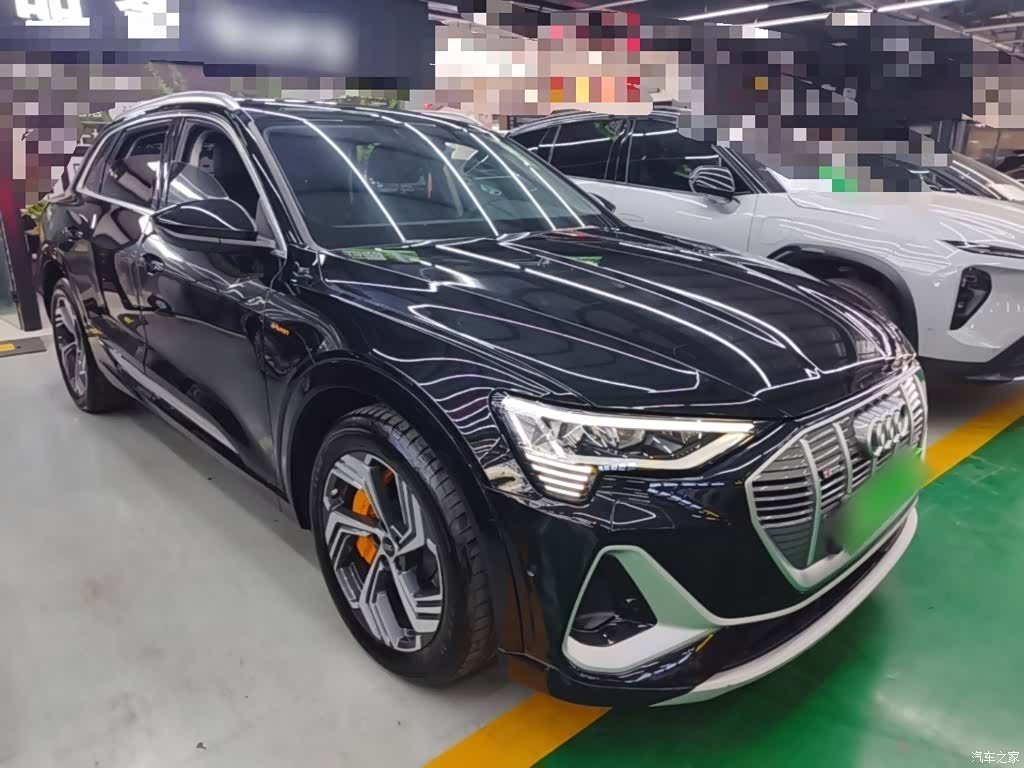 Audi e-tron, 2023 4