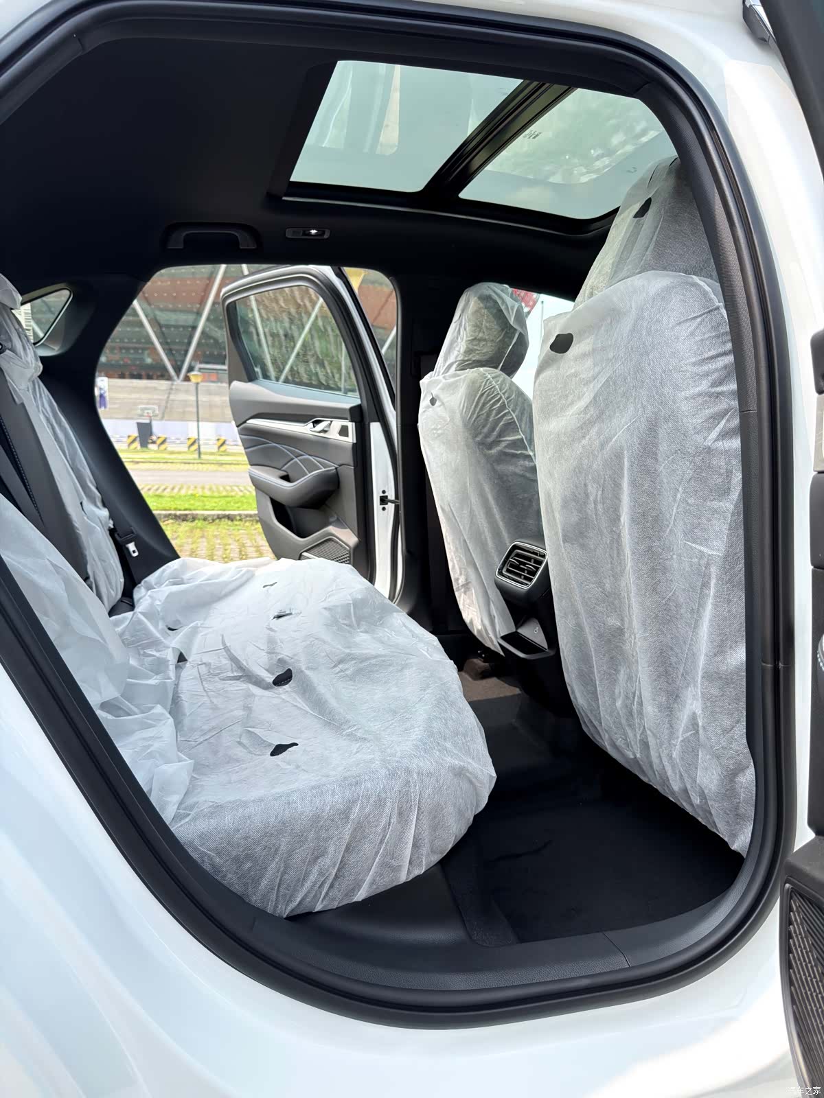 Geely Preface, 2026 28