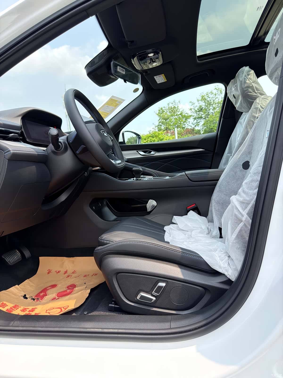 Geely Preface, 2026 10