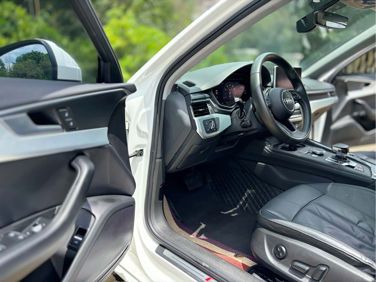 Audi A4L, 2019 4