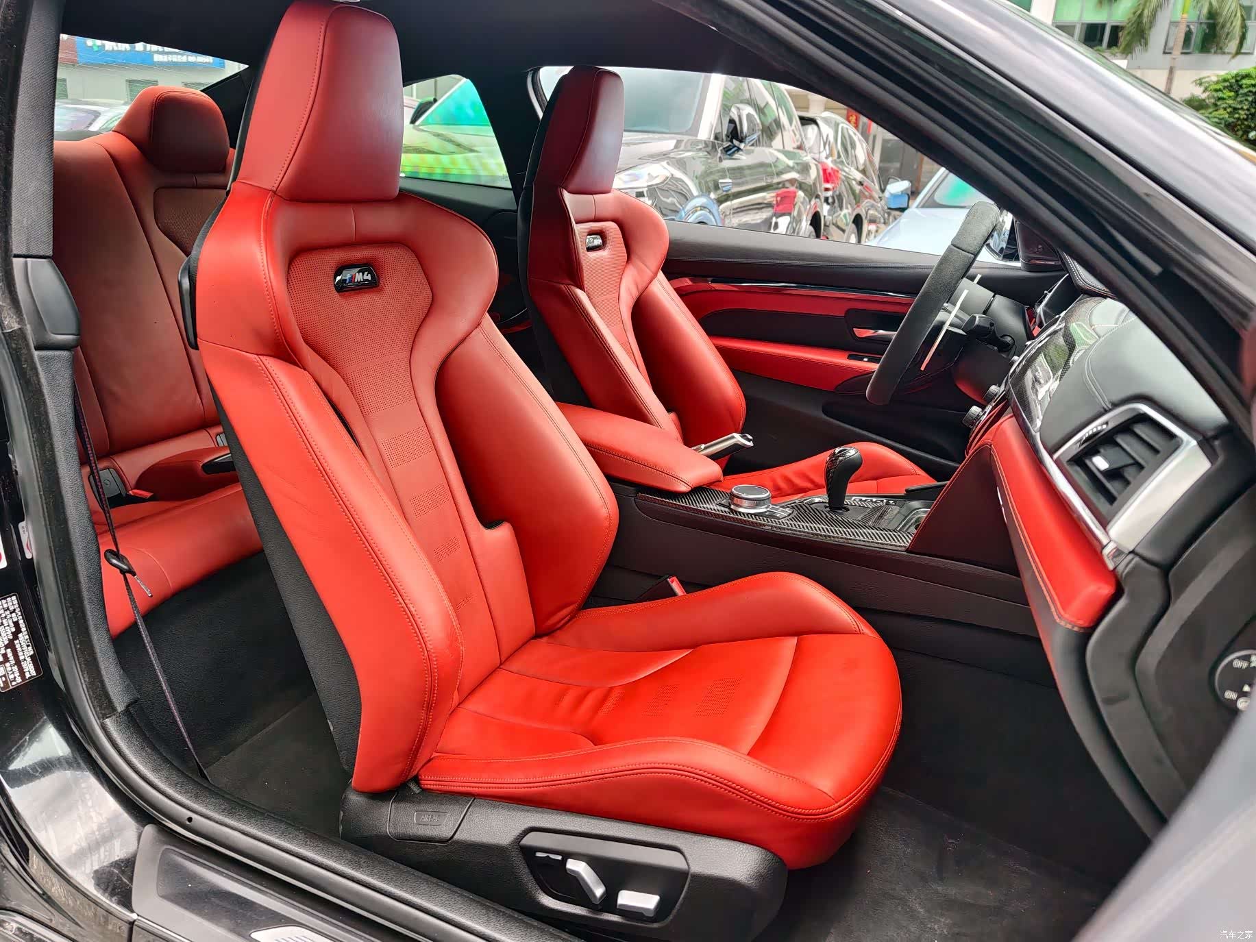BMW M4, 2019 все фото