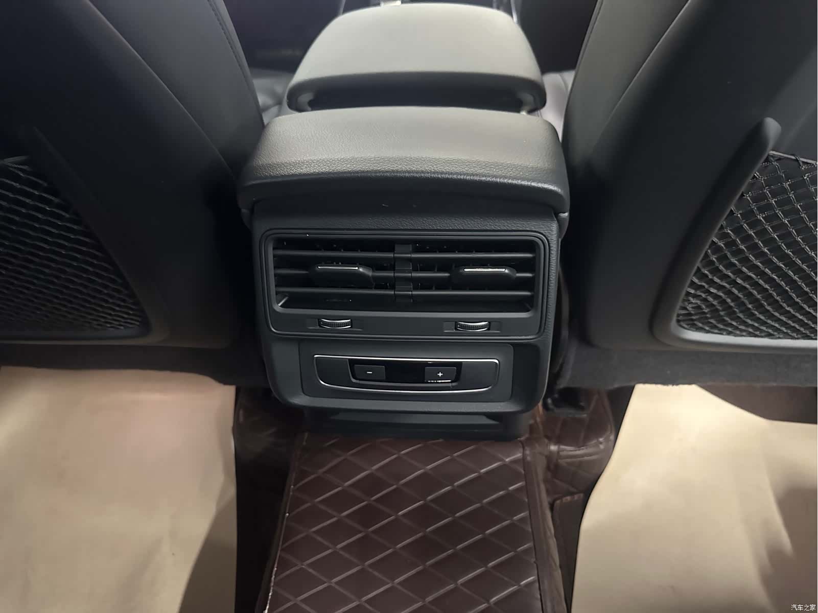 Audi Q8, 2020 8