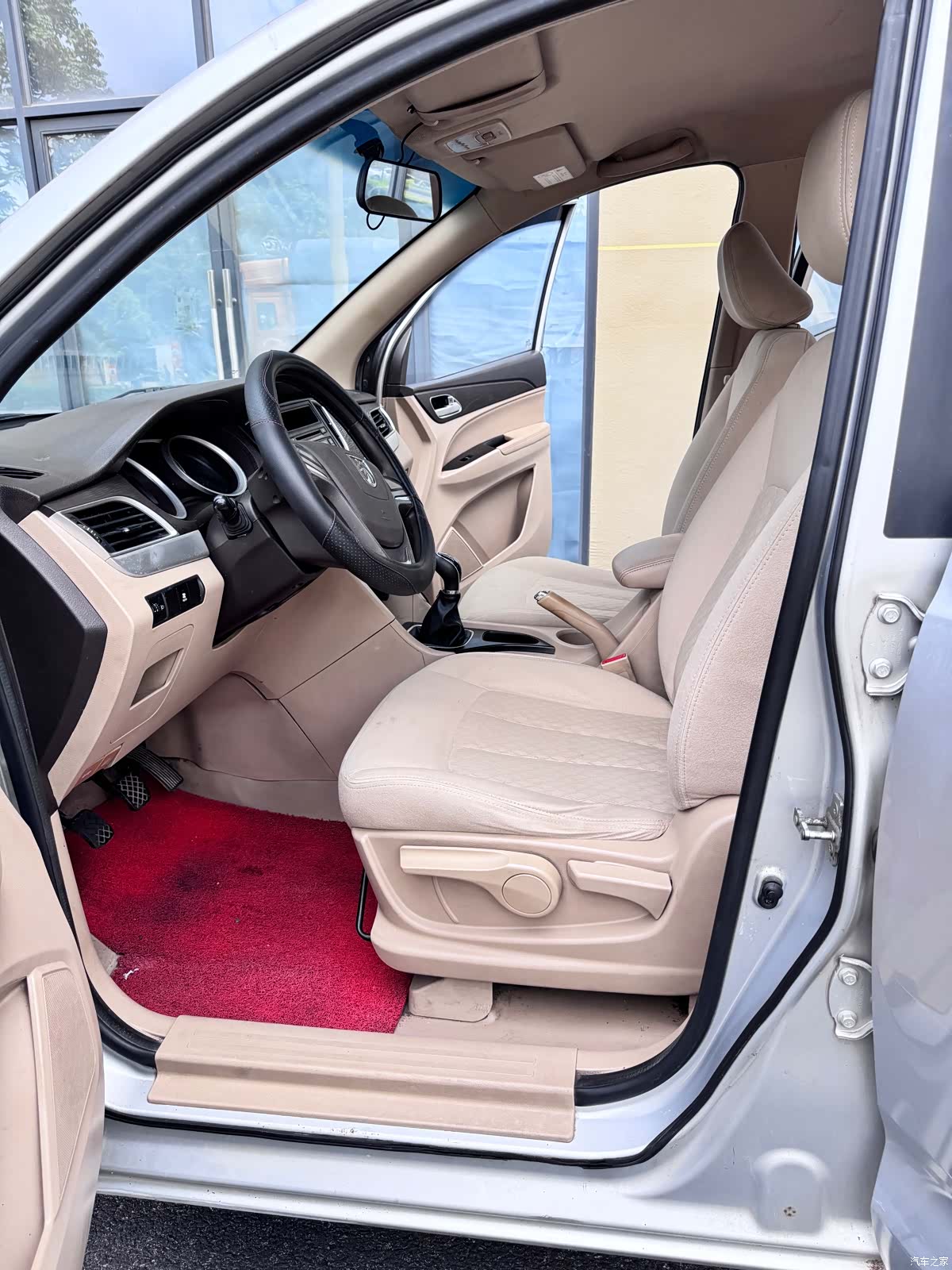 Wuling 730, 2016 9