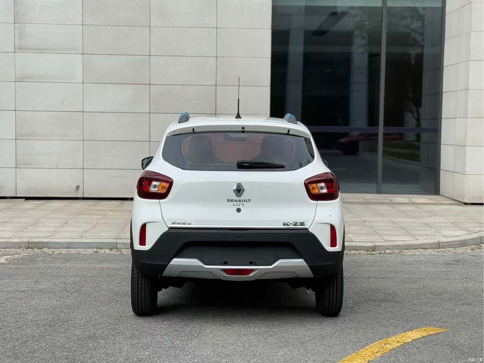 DongFeng e, 2019 14
