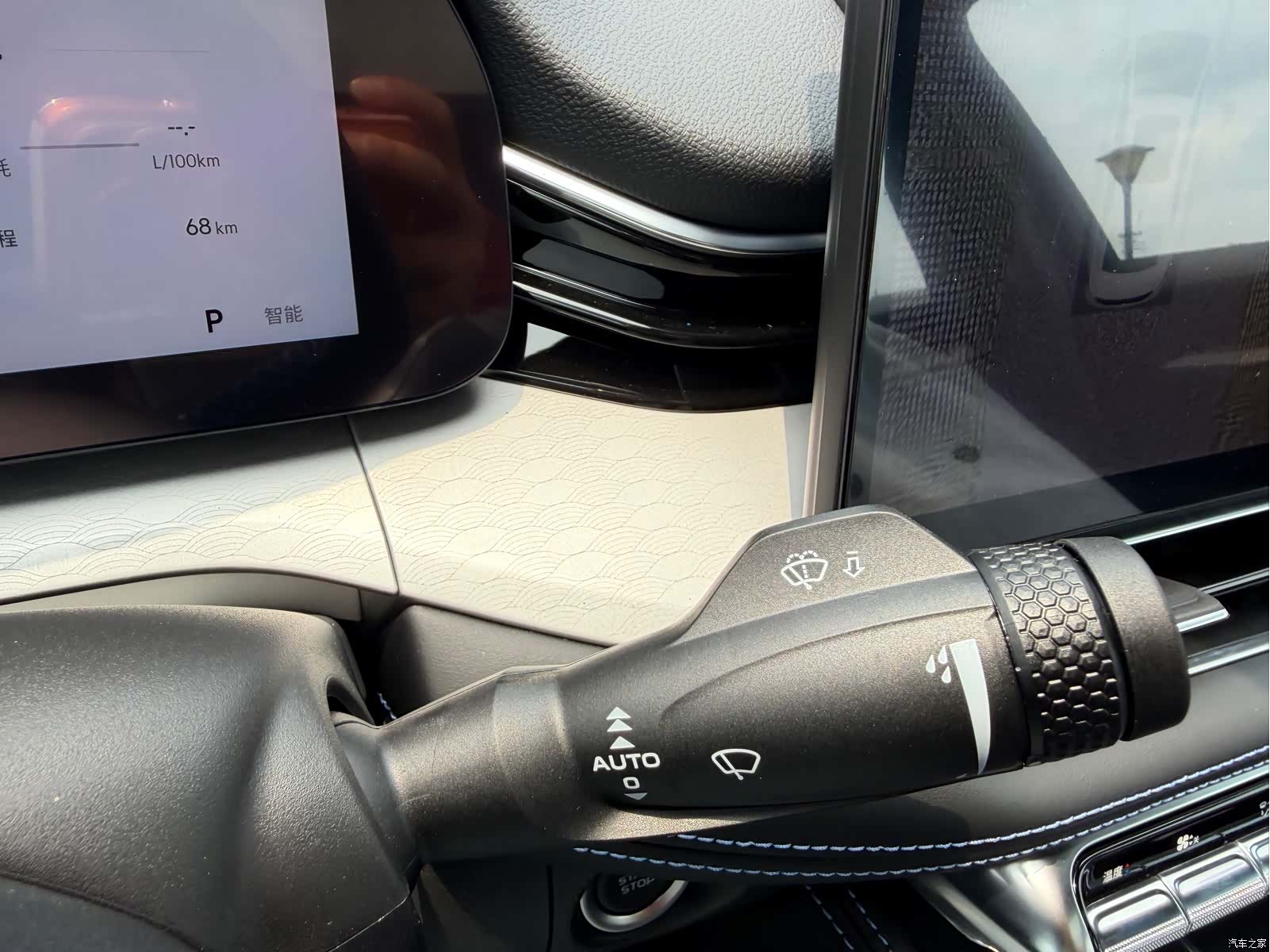 Geely Preface, 2026 18