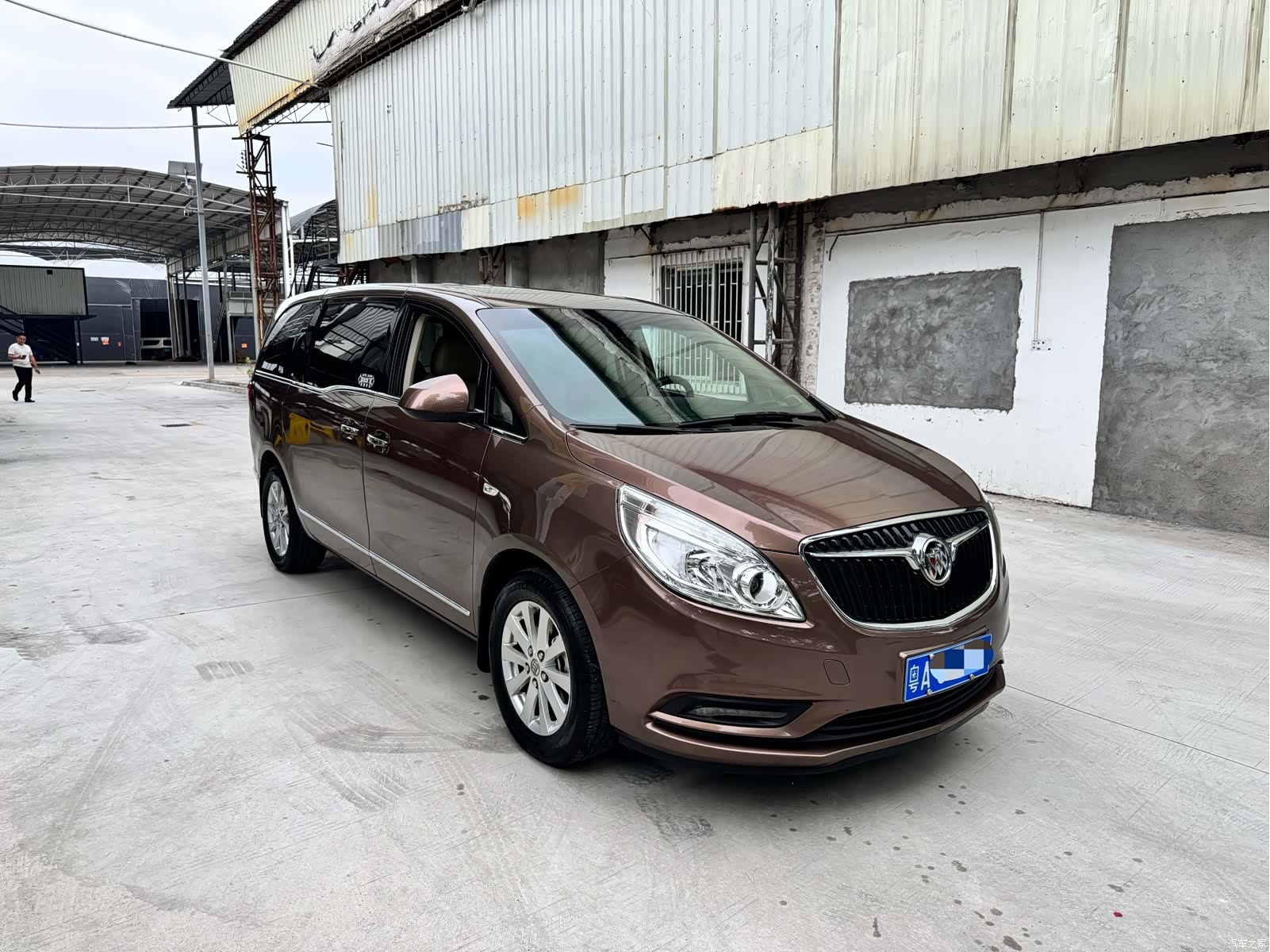 Buick GL8, 2019 3