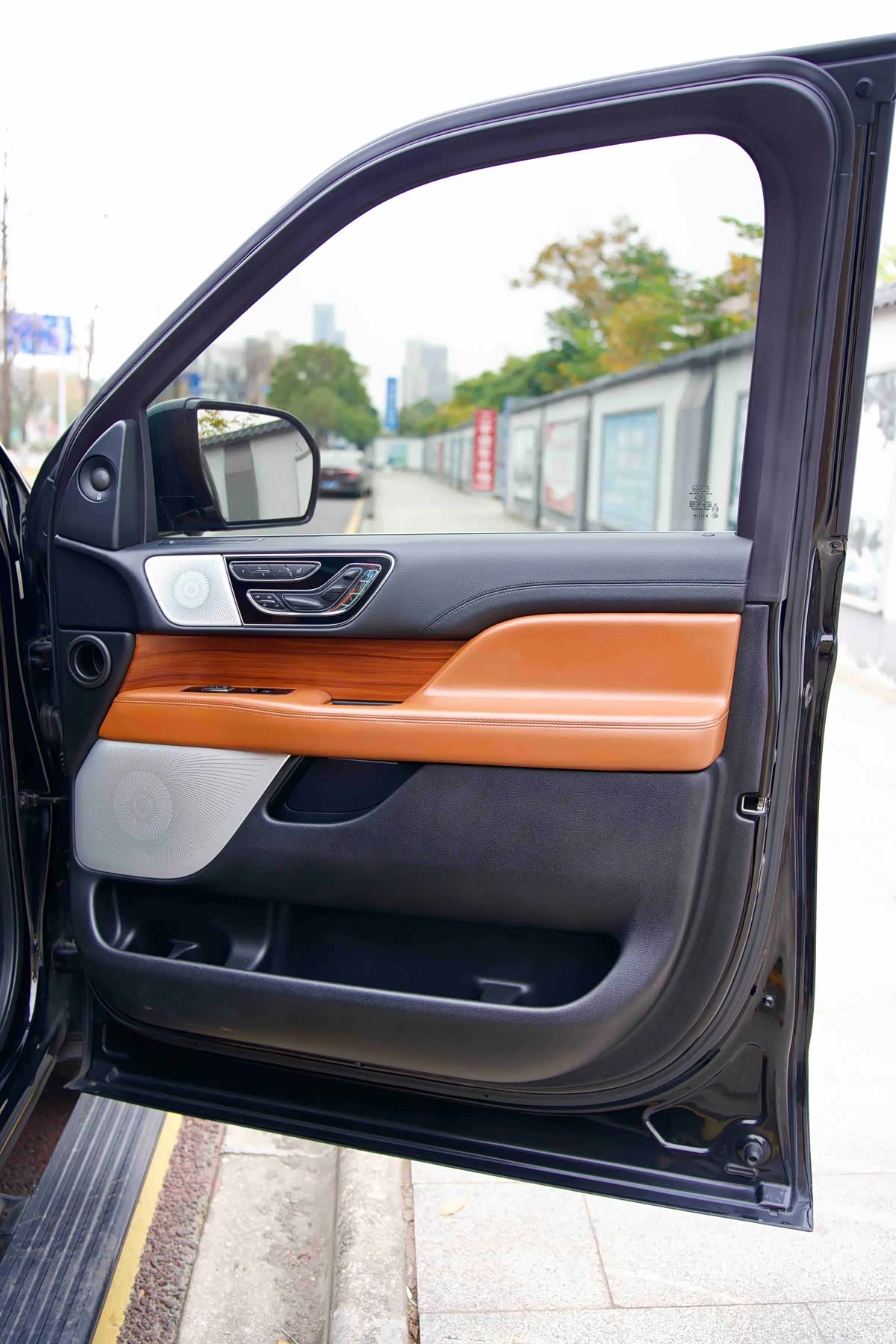 Lincoln Navigator, 2019 13
