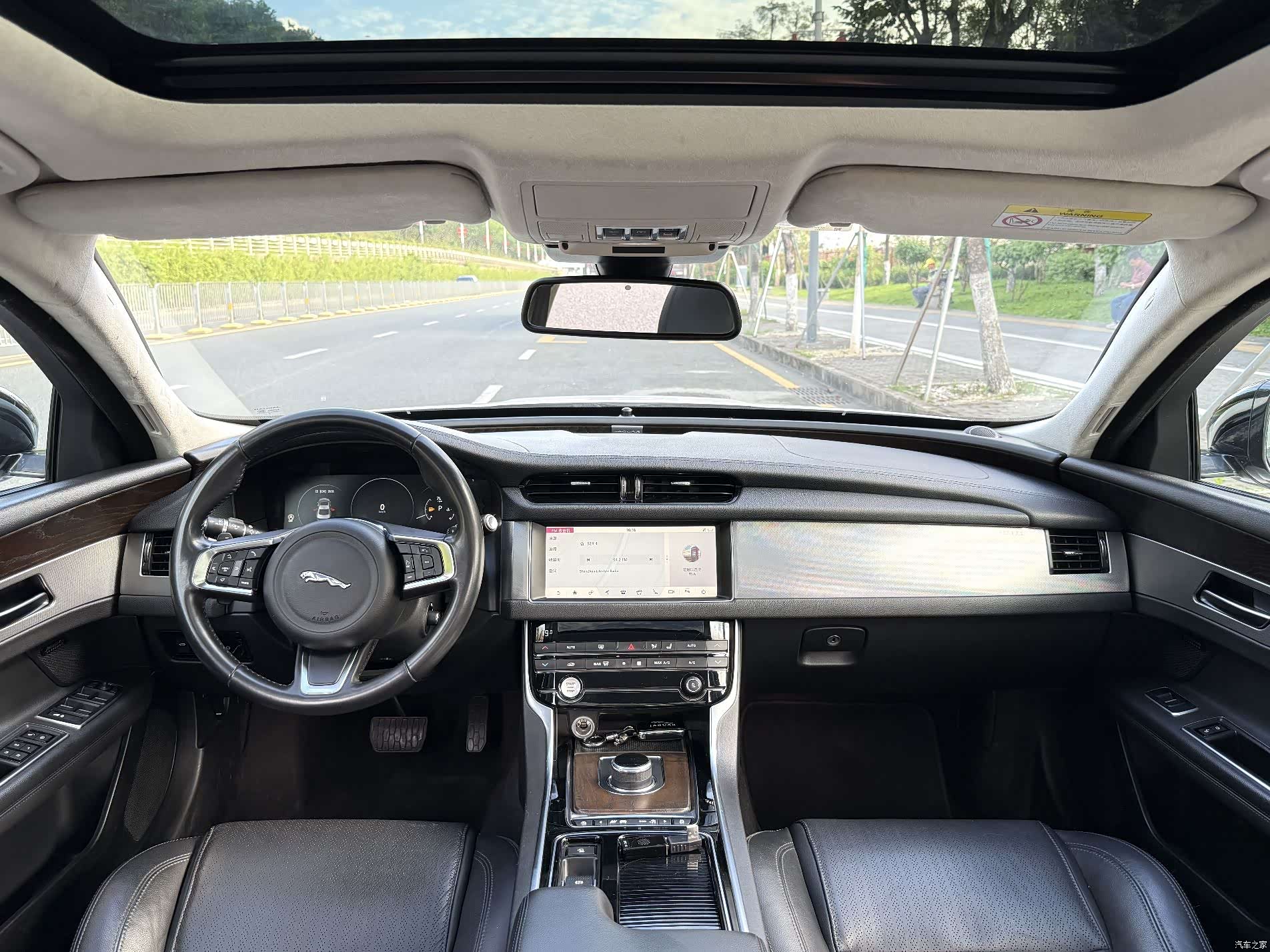 Land Rover P250, 2020 13