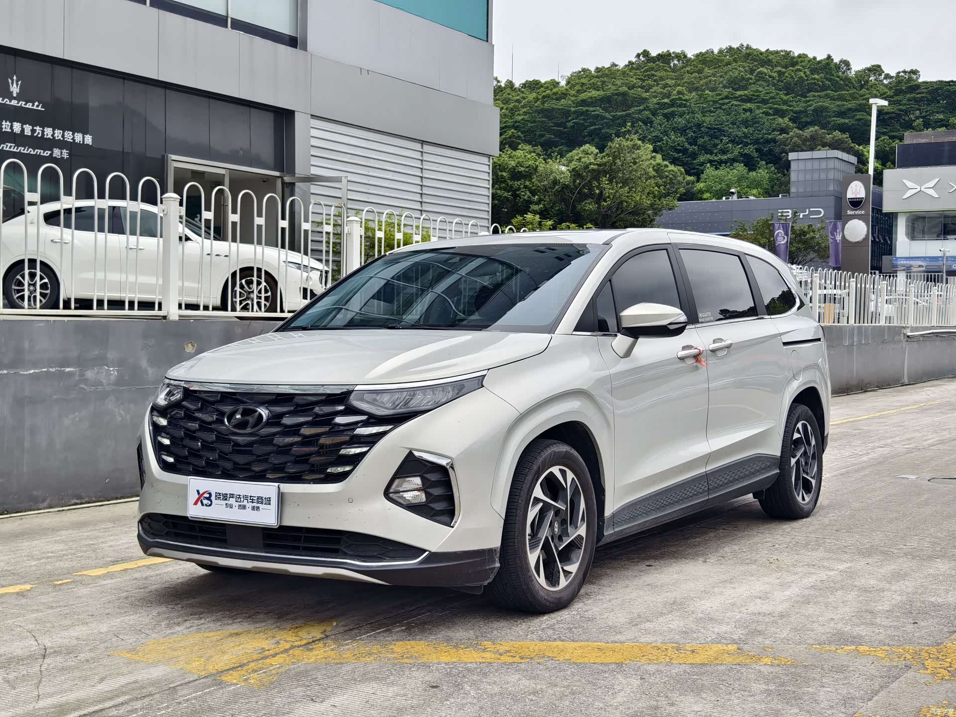 Hyundai Custo