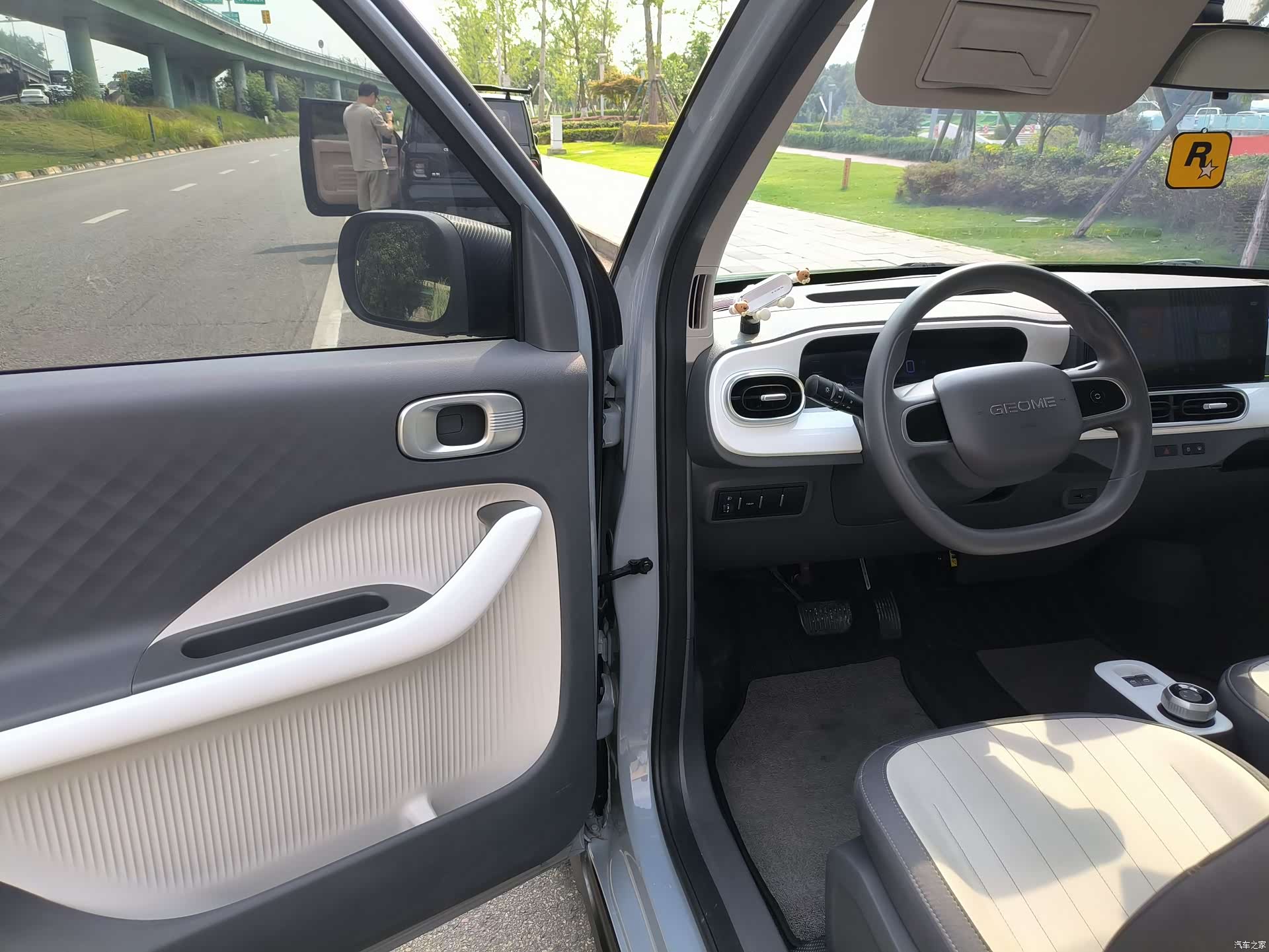 Geely Panda, 2025 12