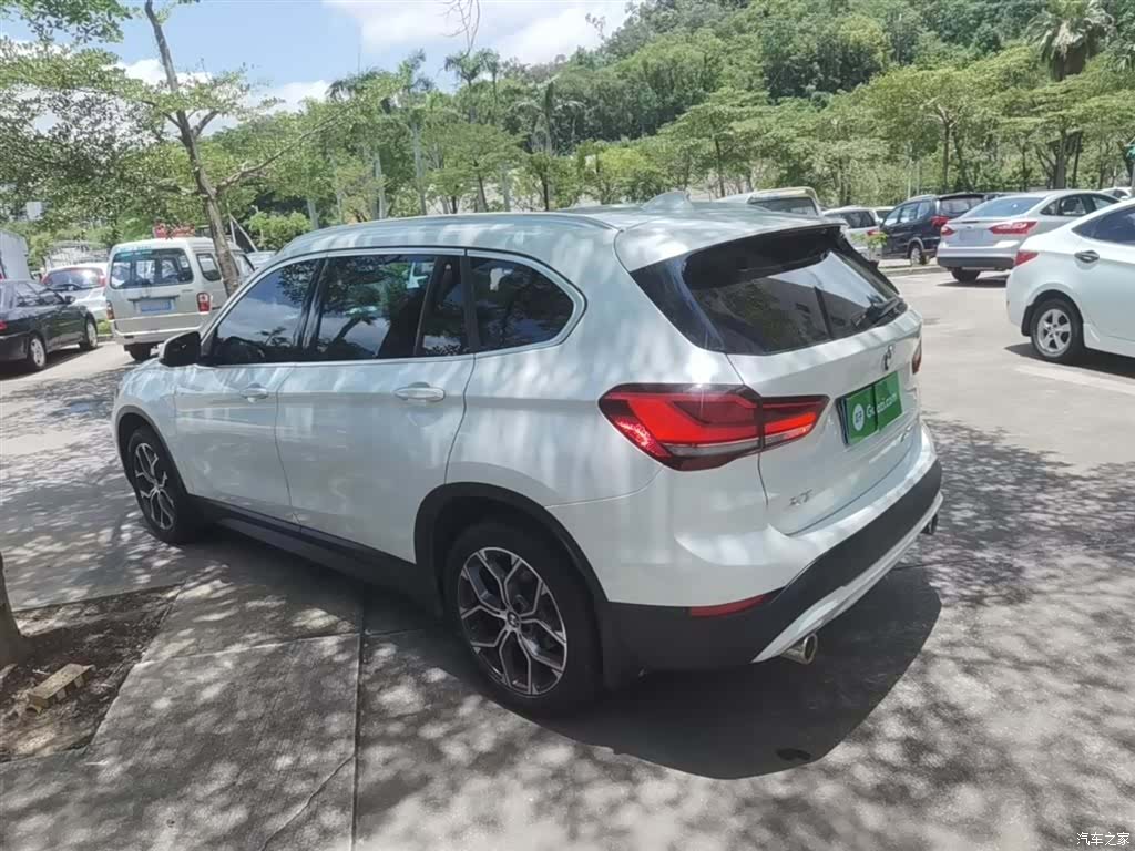 BMW X1, 2020 все фото