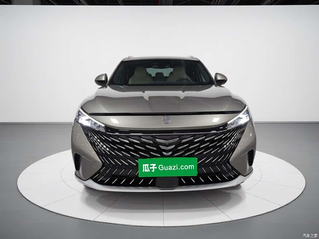 Roewe RX5, 2023 3
