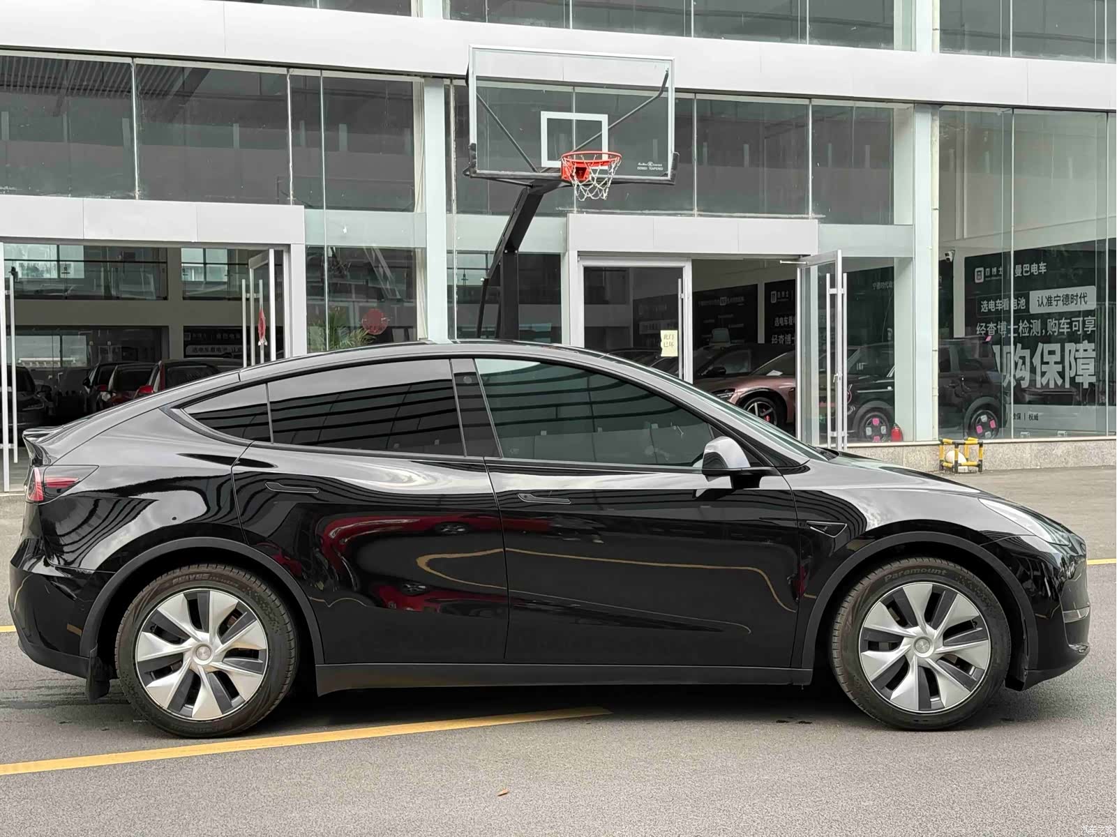 Tesla Model Y, 2022 4