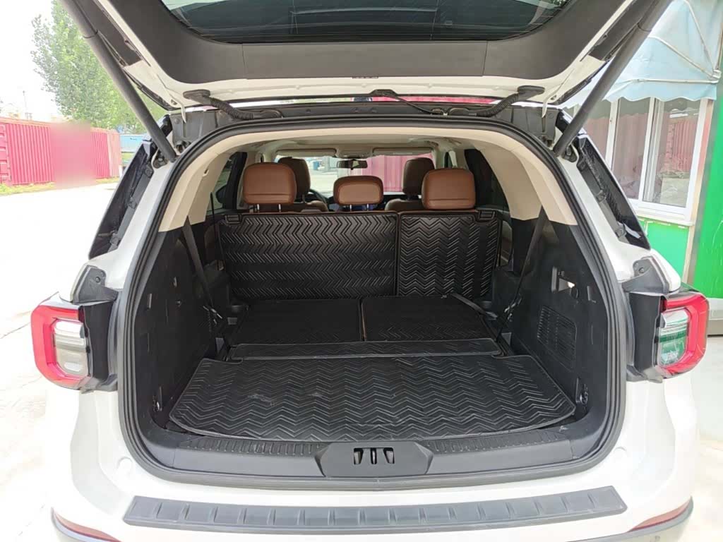 Ford Explorer, 2023 19