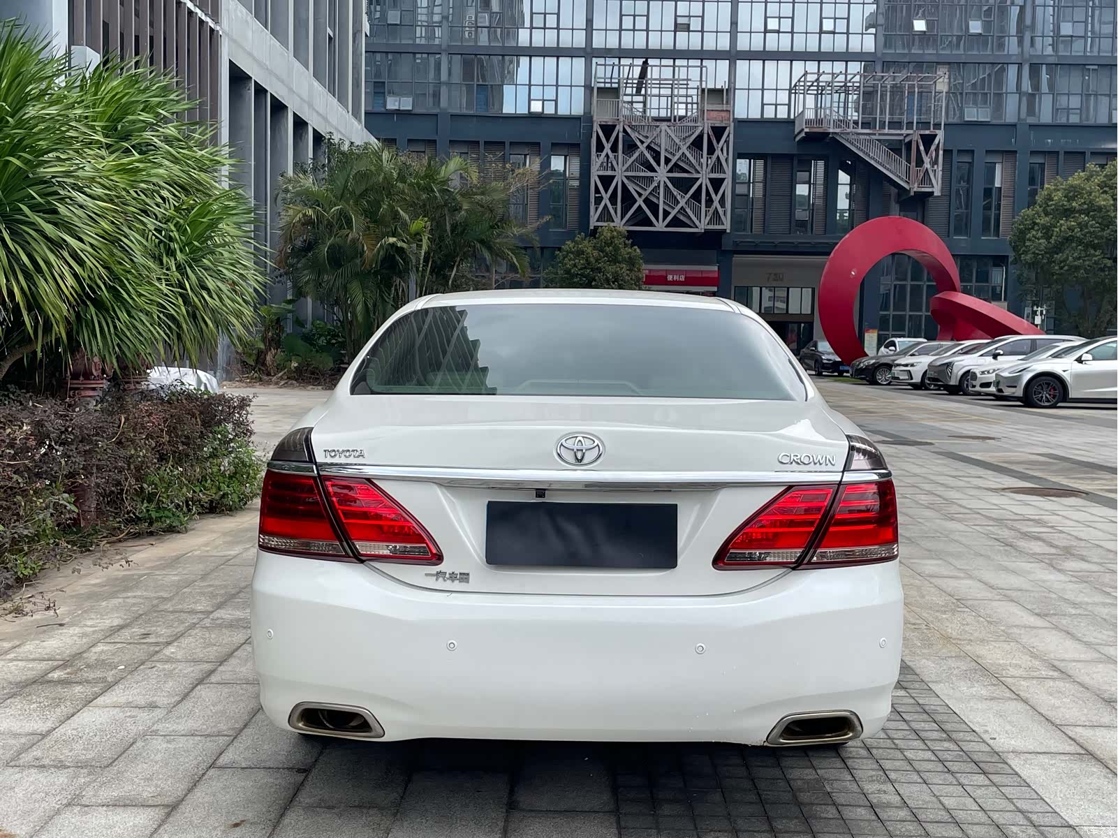 Toyota Crown, 2015 4