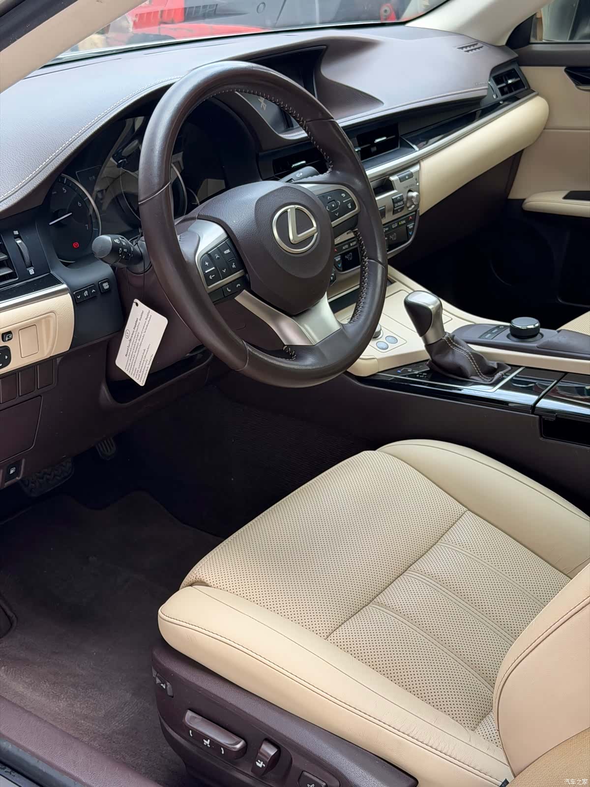 Lexus ES, 2015 12