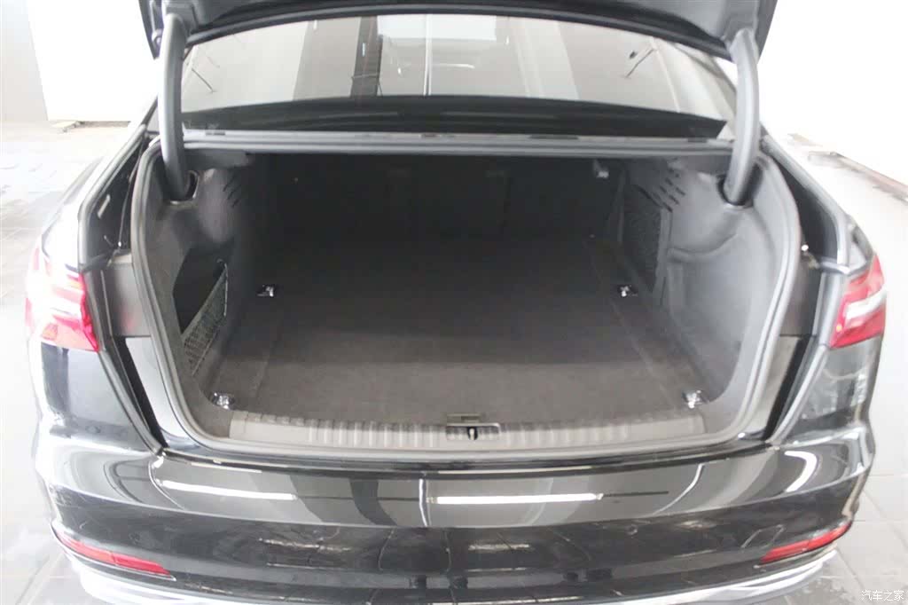 Audi A6L, 2023 7