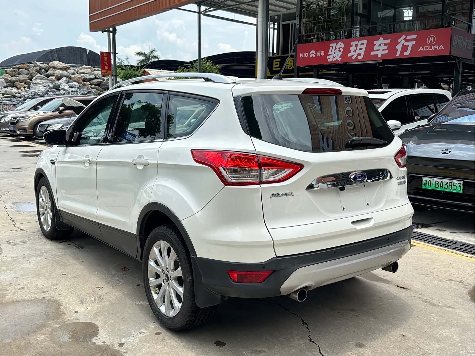Ford Kuga, 2015 13