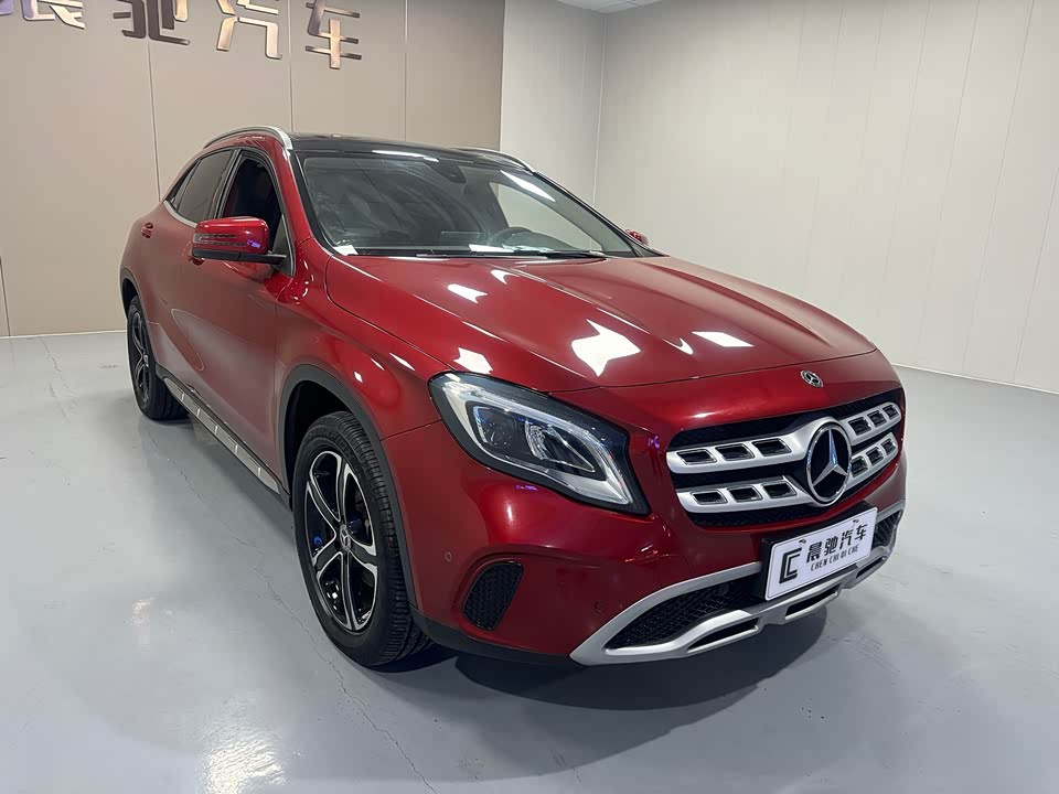 Mercedes-Benz GLA