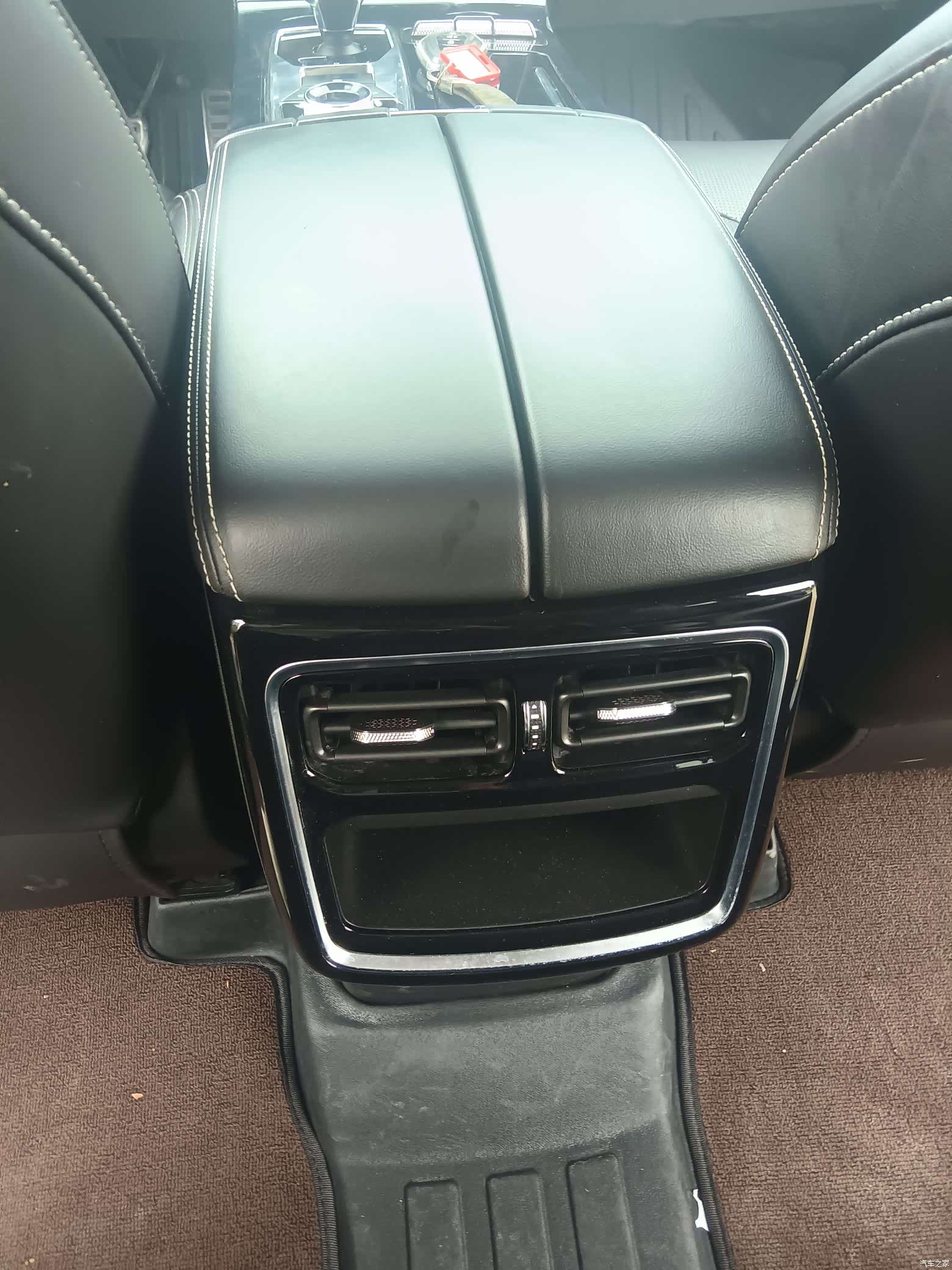 Jetour X70, 2021 11