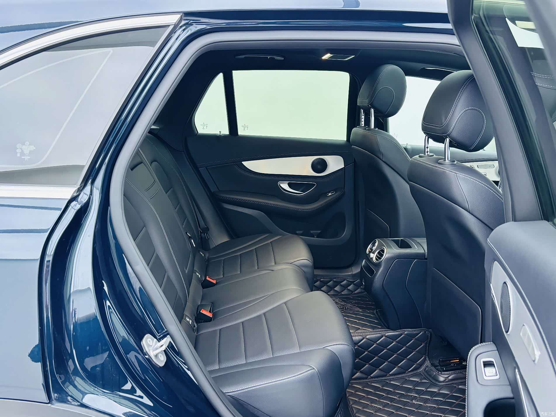 Mercedes-Benz GLC, 2020 13