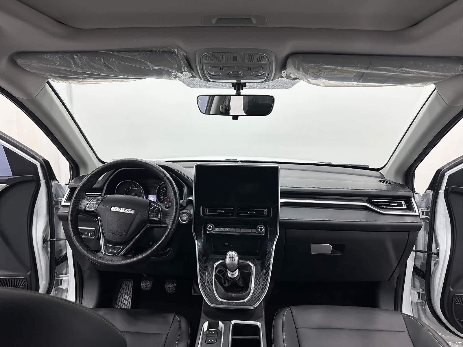 Haval M6, 2022 все фото